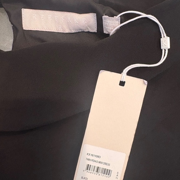 NWT!! REVOLVE - Keepsake twin peaks cold shoulder mini dress - Picture 3 of 6